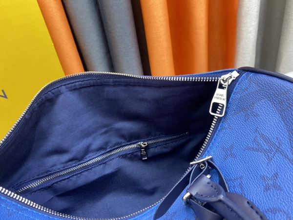 ルイヴィトンバッグ着用イメージ